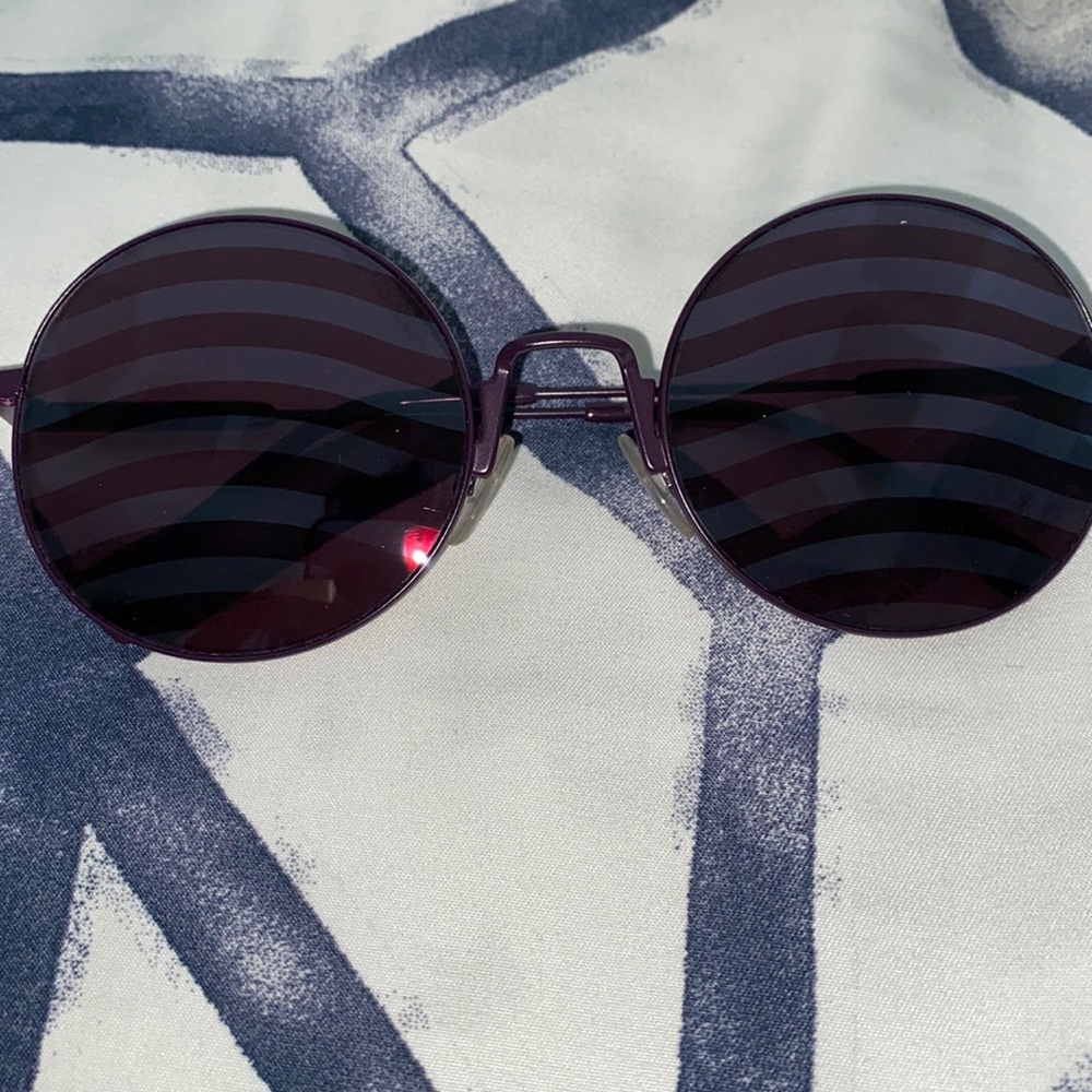 Women Fendi sunglasses